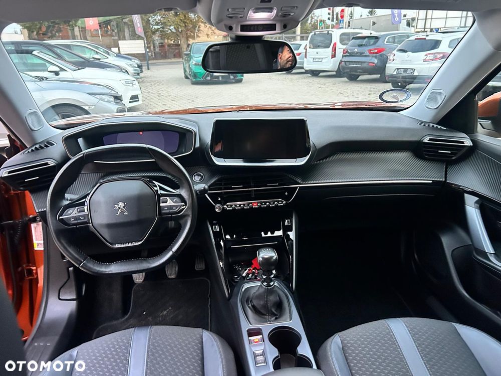 Peugeot 2008 1.2 Pure Tech GPF Active S&S - 18