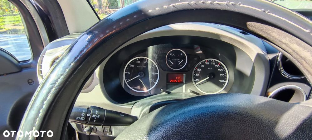 Peugeot Partner - 10