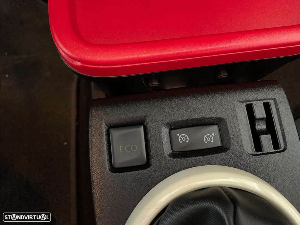 Renault Twingo ENERGY TCe 90 Intens - 20