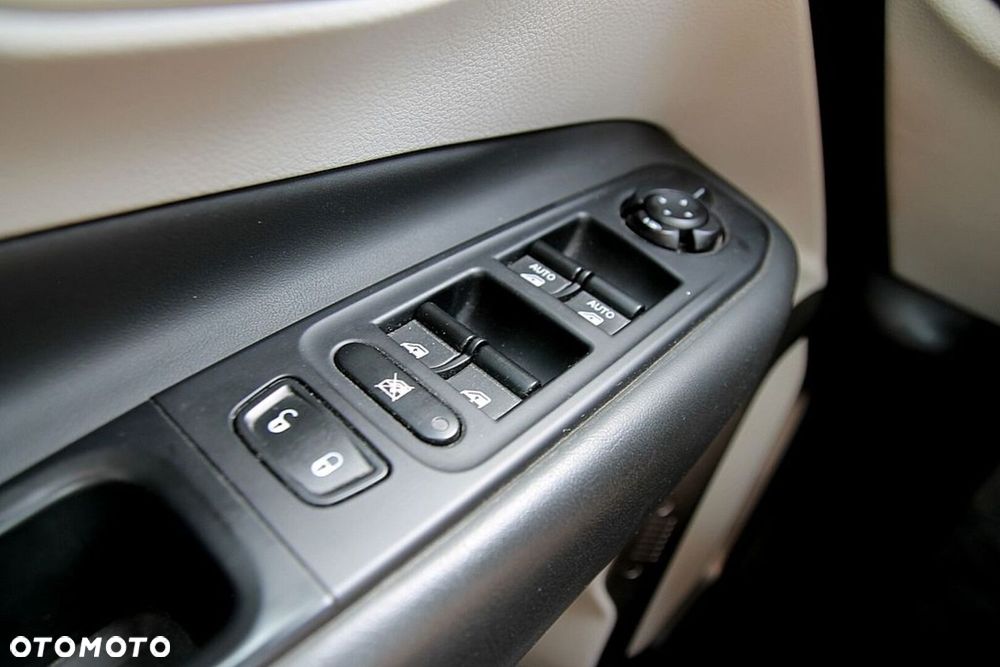 Jeep Renegade 1.4 MultiAir Limited FWD S&S - 27