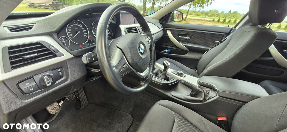 BMW Seria 4 418d - 32