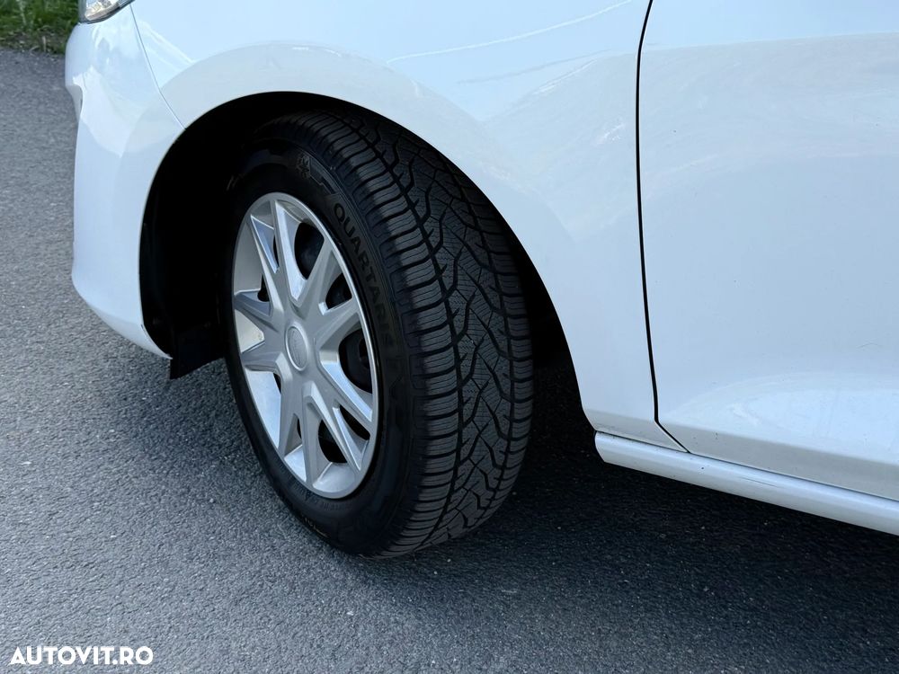 Ford Fiesta 1.1 S&S COOL&CONNECT - 29