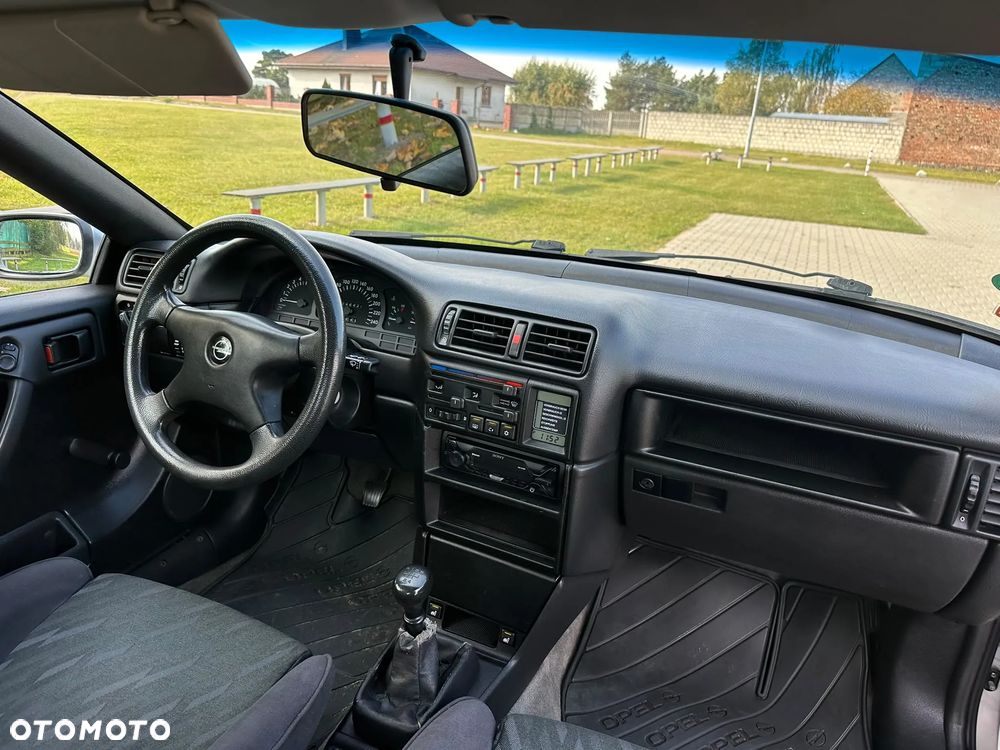 Opel Calibra - 7