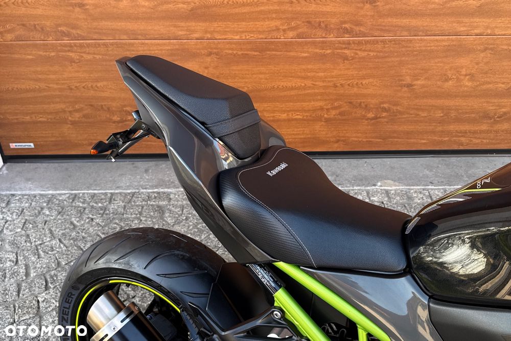 Kawasaki Z 900 - 14