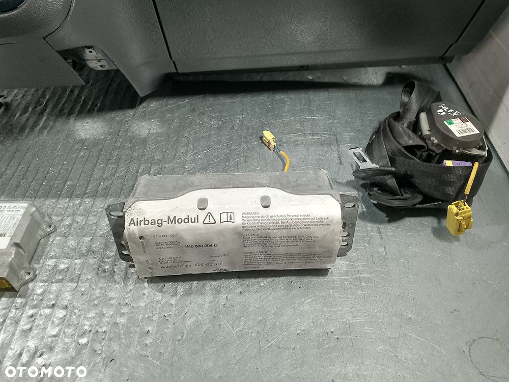 DESKA ROZDZIELCZA,KONSOLA PODUSZKI SENSOR PASY VW GOLF V - 8