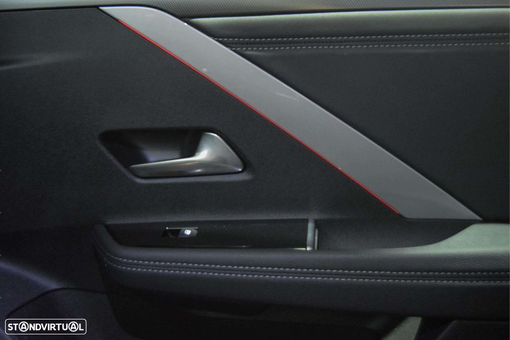 Opel Astra Sports Tourer 1.2 T Hybrid GS eDCT - 11