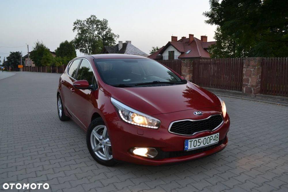 Kia Ceed 1.6 GDI Platinum Edition - 34