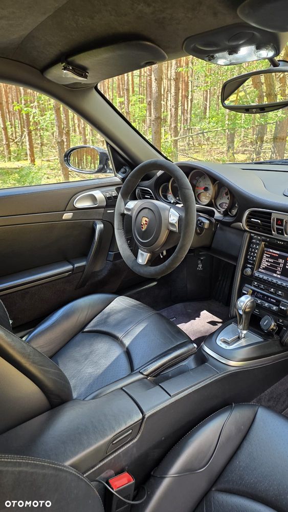 Porsche 911 - 22