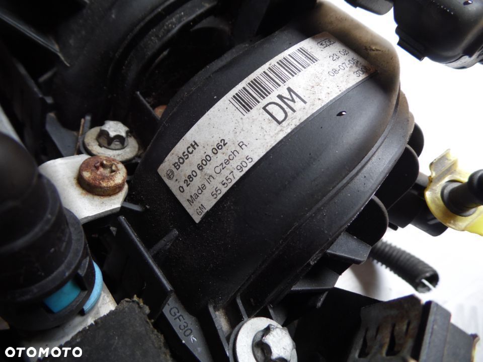 Kolektor ssący Opel Corsa D 55557905 - 3