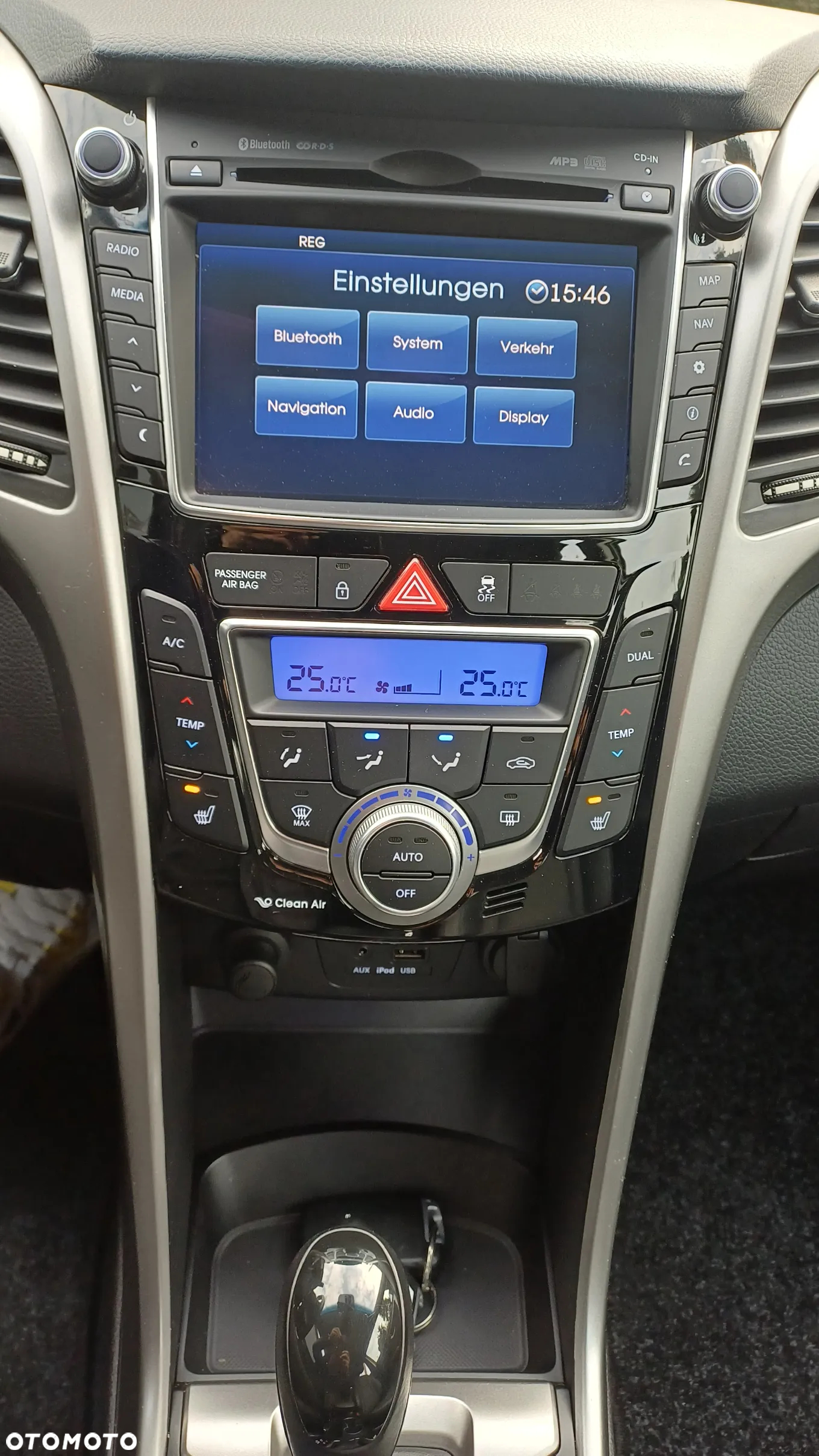 Hyundai i30 1.6 CRDI Automatik Style - 23