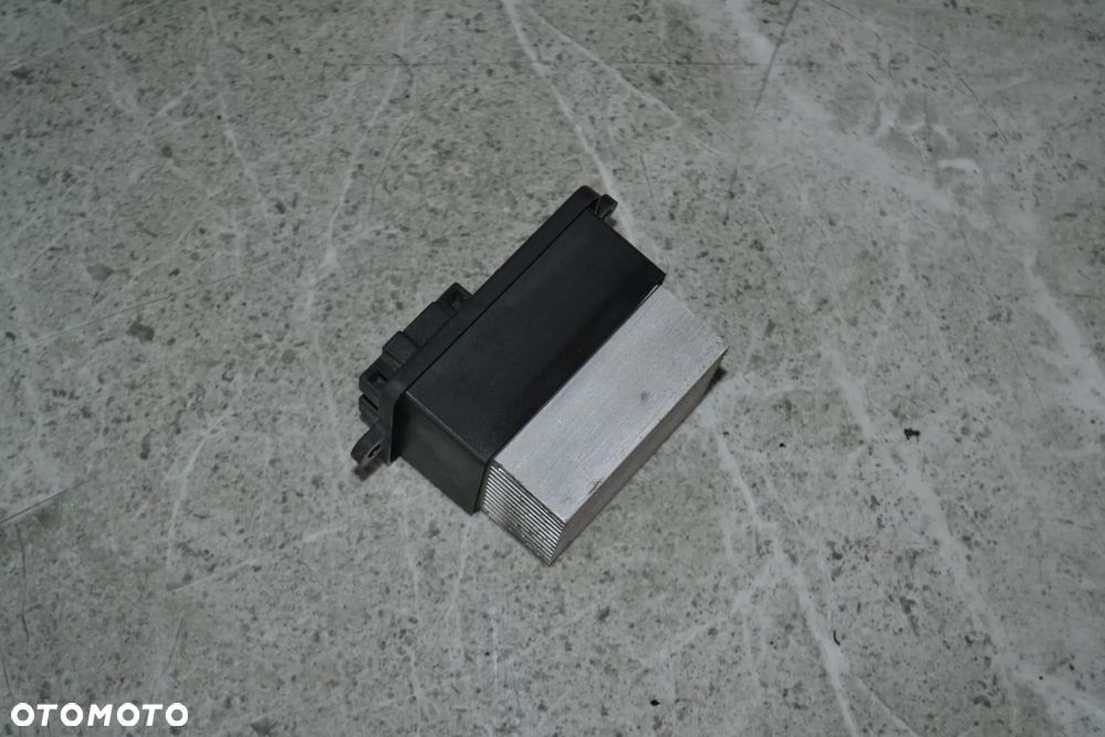 RENAULT REZYSTOR DMUCHAWY NAWIEWU A43002100 - 2