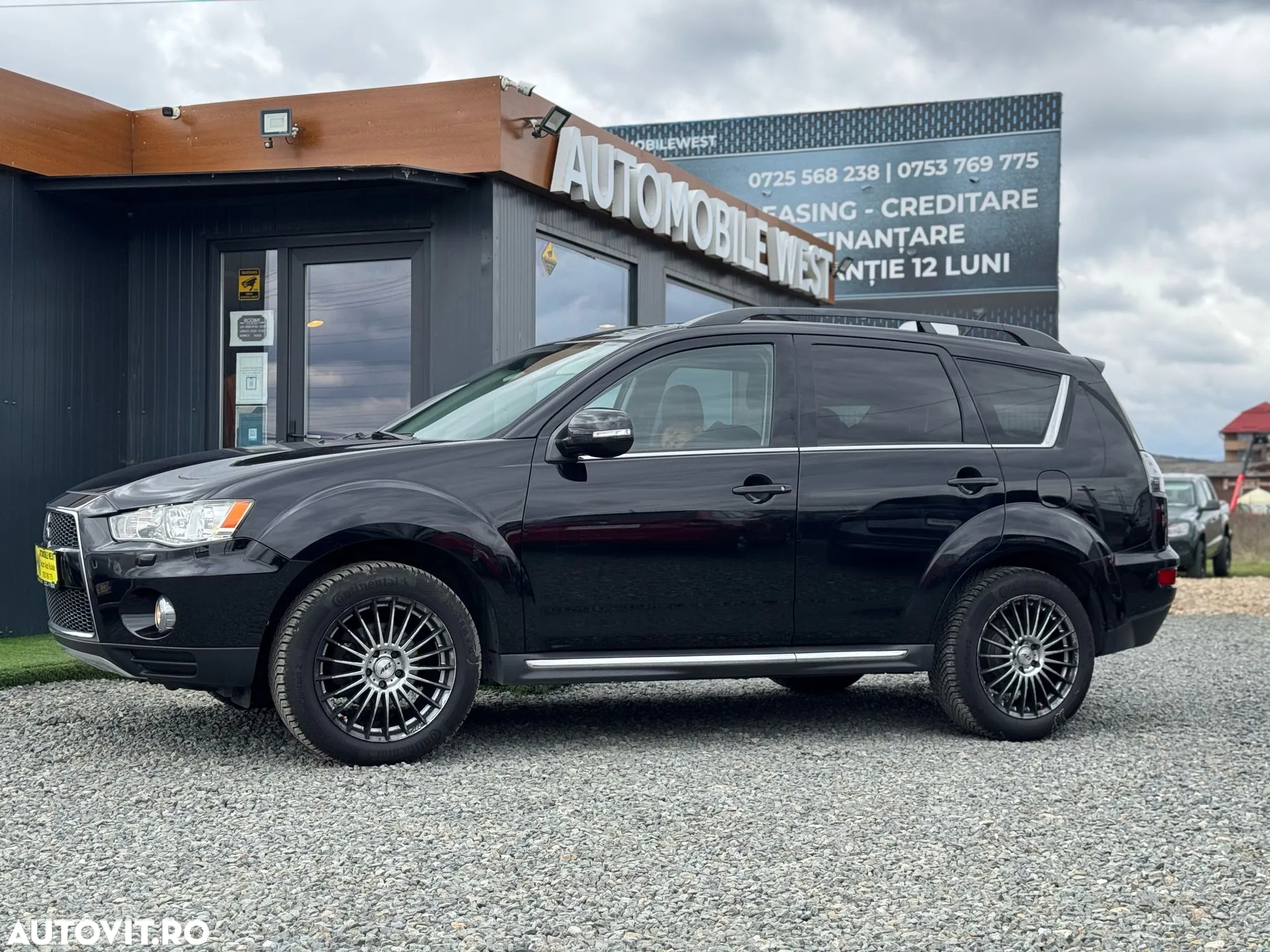 Mitsubishi Outlander - 17