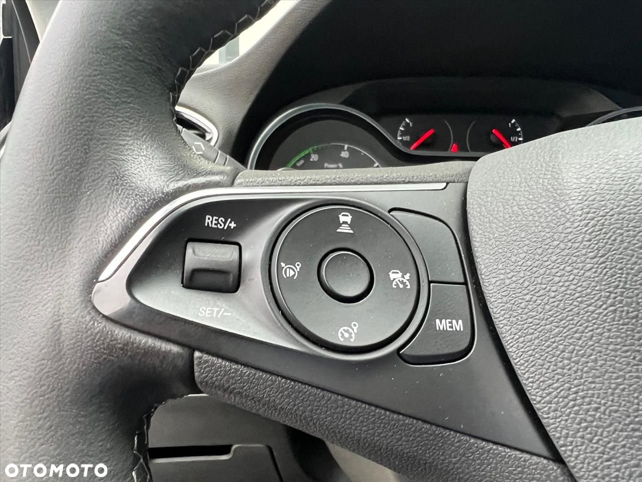 Opel Grandland X - 11