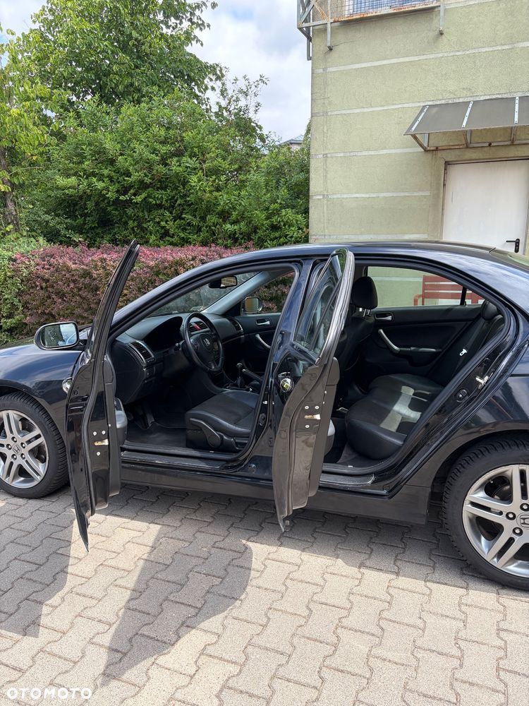 Honda Accord 2.0 Comfort - 13