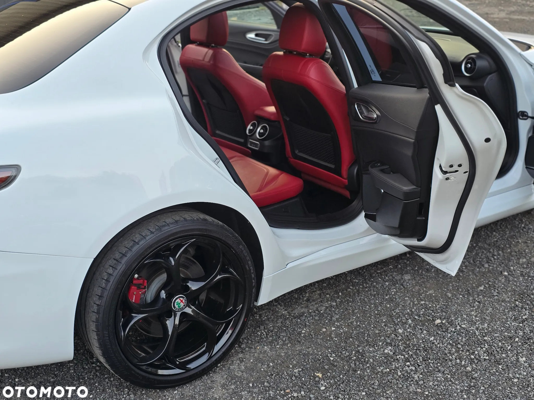 Alfa Romeo Giulia 2.0 Turbo Veloce Q4 - 25