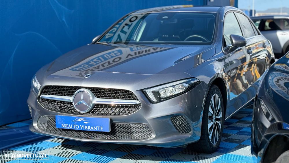 Mercedes-Benz A 250 Limousine e 8G-DCT Style - 2