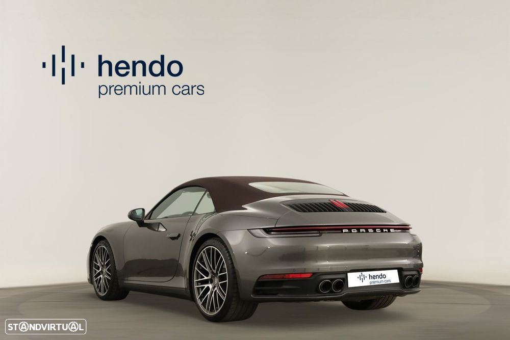 Porsche 911 (992) Carrera - 4