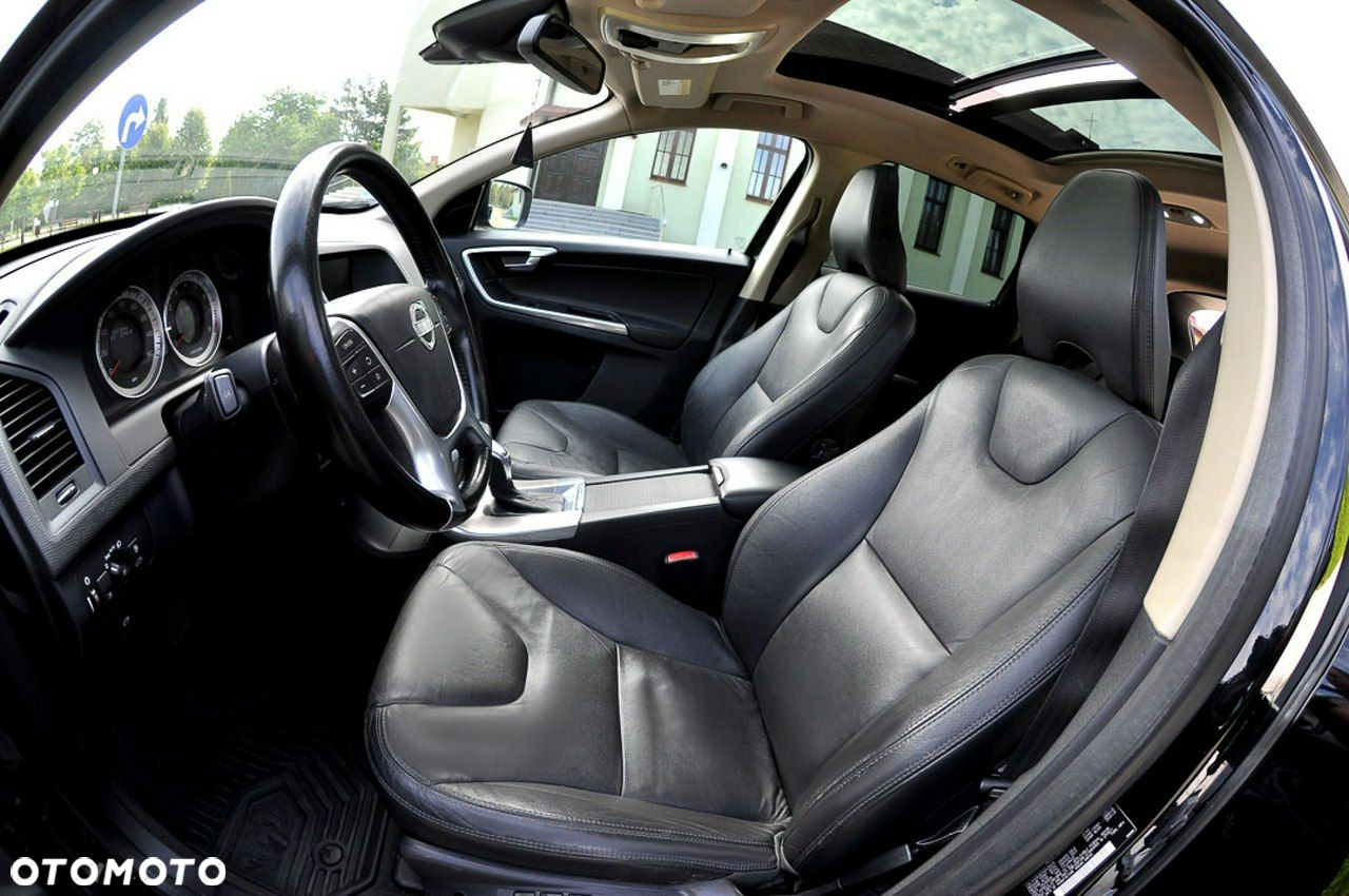 Volvo XC 60 - 8