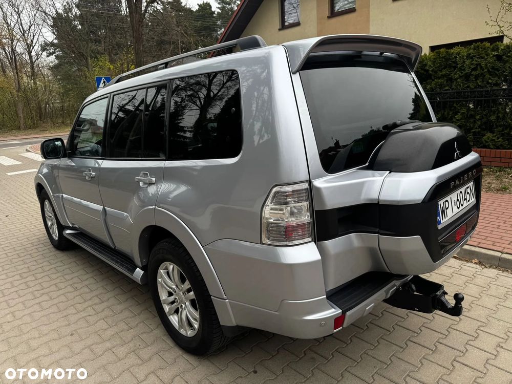 Mitsubishi Pajero 3.2 DI-D Automatik Diamant Edition - 13