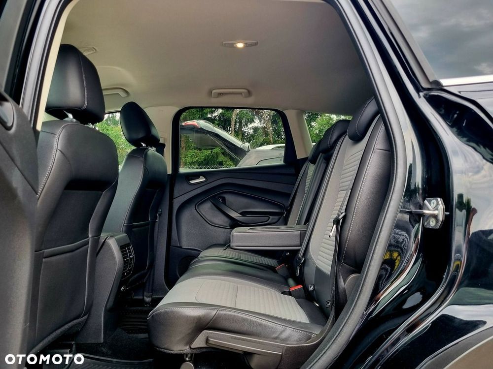Ford Kuga 1.5 EcoBoost 2x4 Titanium - 10