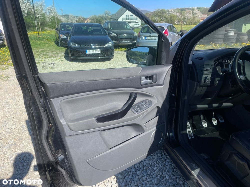 Ford Kuga 2.0 TDCi 4x4 Titanium - 14
