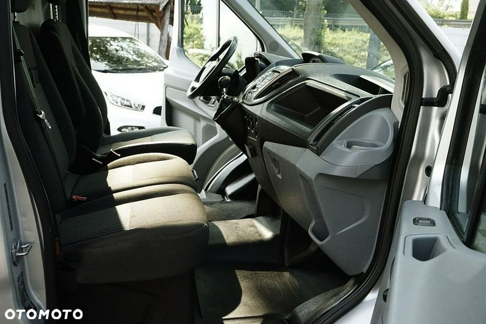 Ford Transit - 19