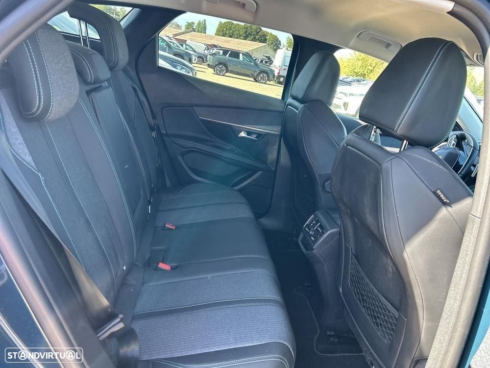 Peugeot 3008 1.2 PureTech Allure Pack EAT8 - 6