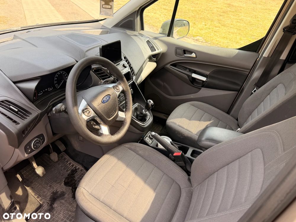 Ford Tourneo Connect 1.5 TDCi Titanium - 6