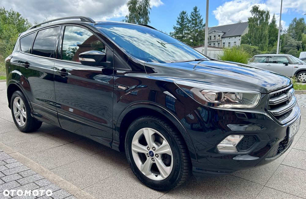 Ford Kuga 1.5 EcoBoost 2x4 Titanium - 5