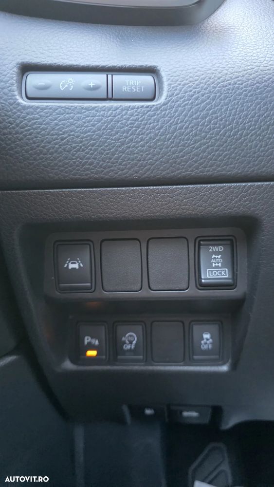 Nissan Qashqai 1.6 DCI Start/Stop 4X4-i Tekna - 8