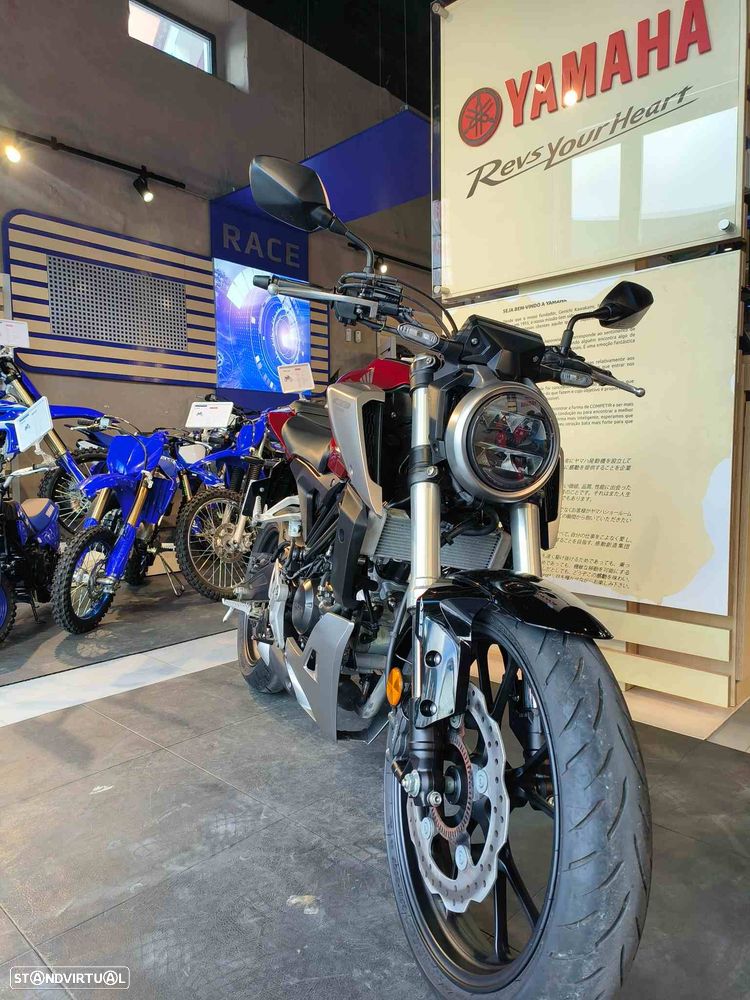 Honda CB 125R - 2