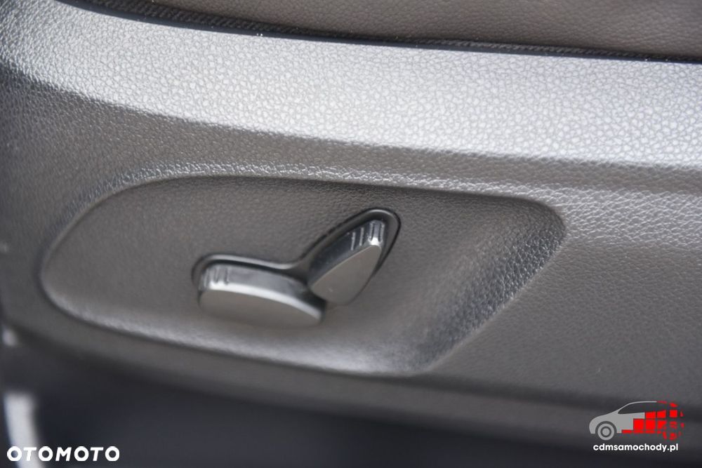 Ford Kuga - 32