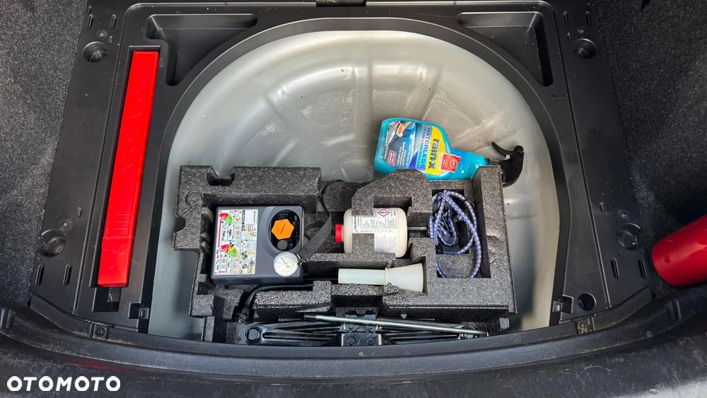 Volvo V40 D2 Powershift Momentum - 9