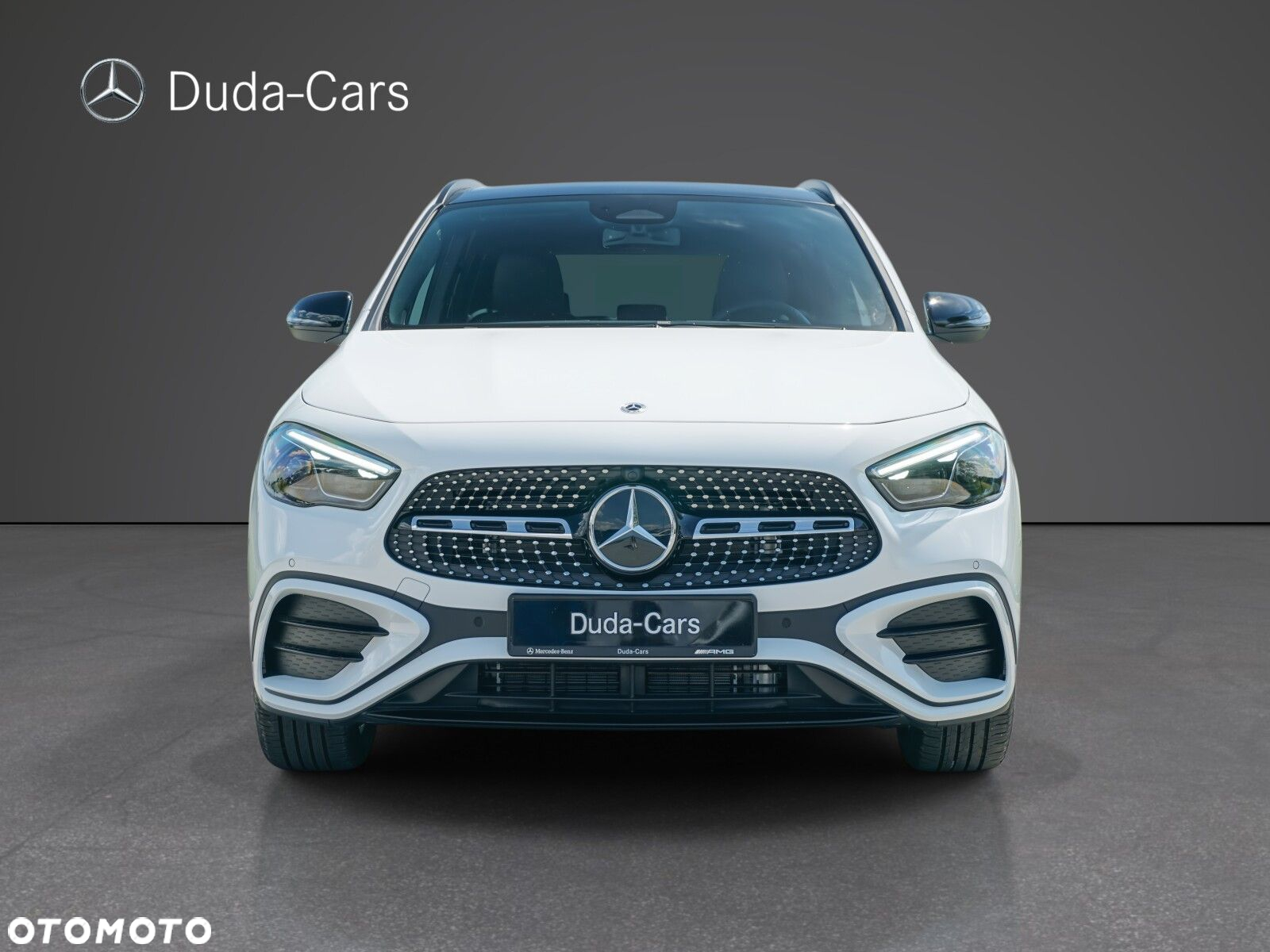 Mercedes-Benz GLA - 4