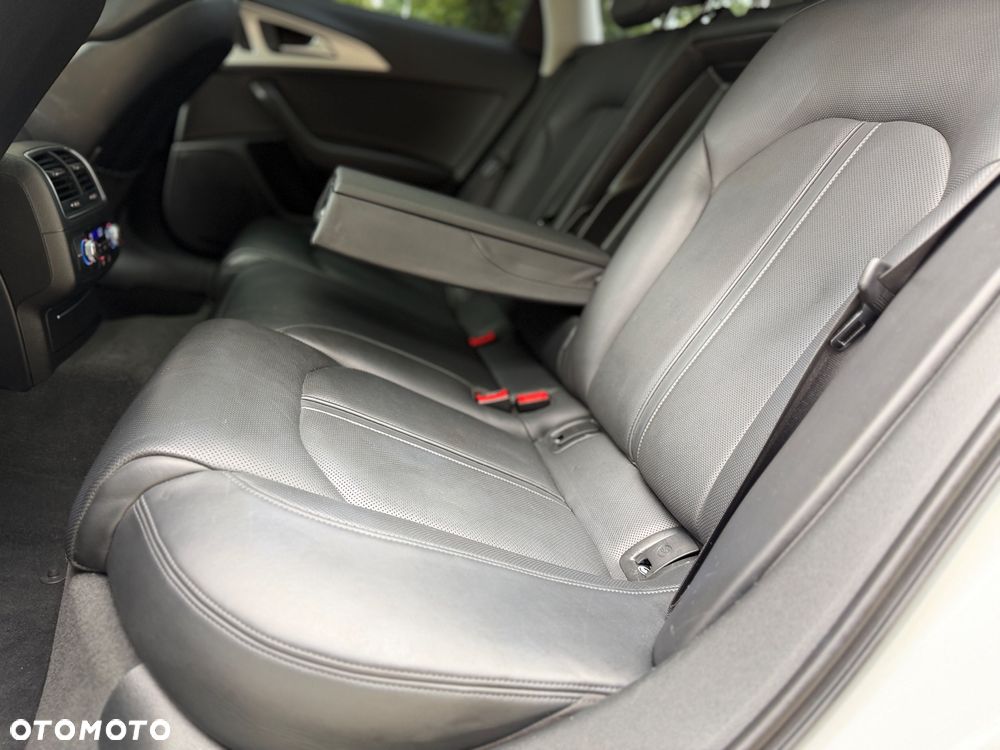 Audi A6 Avant 2.0 TDI Ultra DPF S tronic - 16