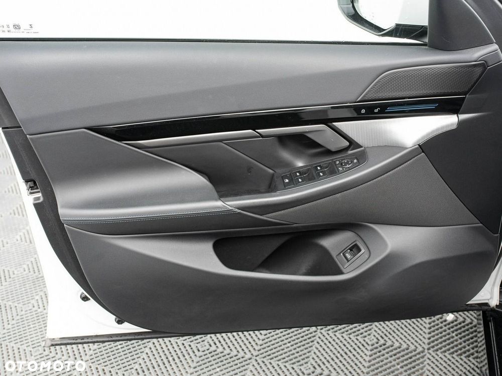 BMW Seria 5 520d mHEV M Sport - 10