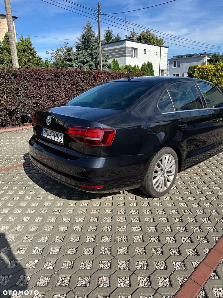 Volkswagen Jetta 1.4 TSI BMT Highline DSG - 3