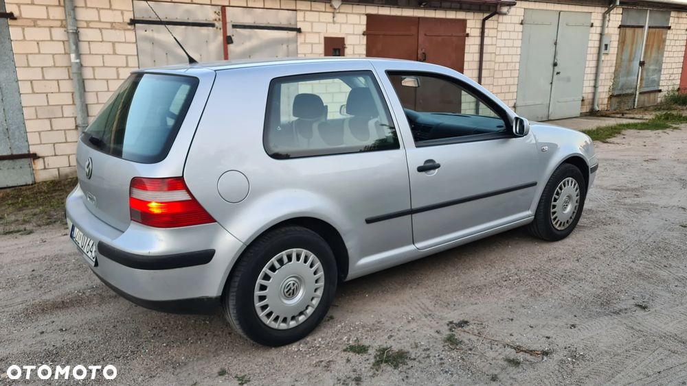 Volkswagen Golf 1.4 Comfortline - 4