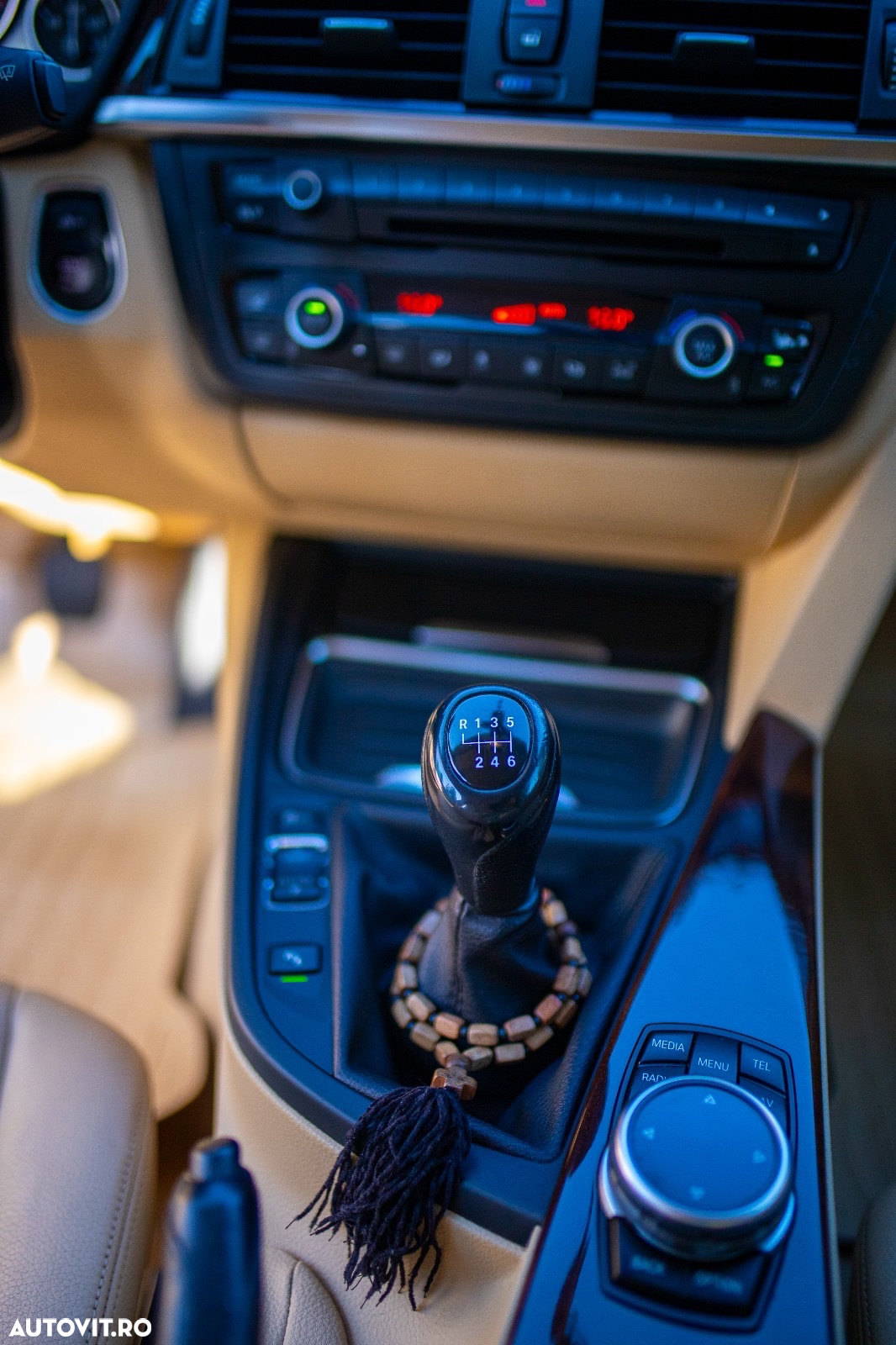 BMW Seria 3 320d EfficientDynamics Edition - 13