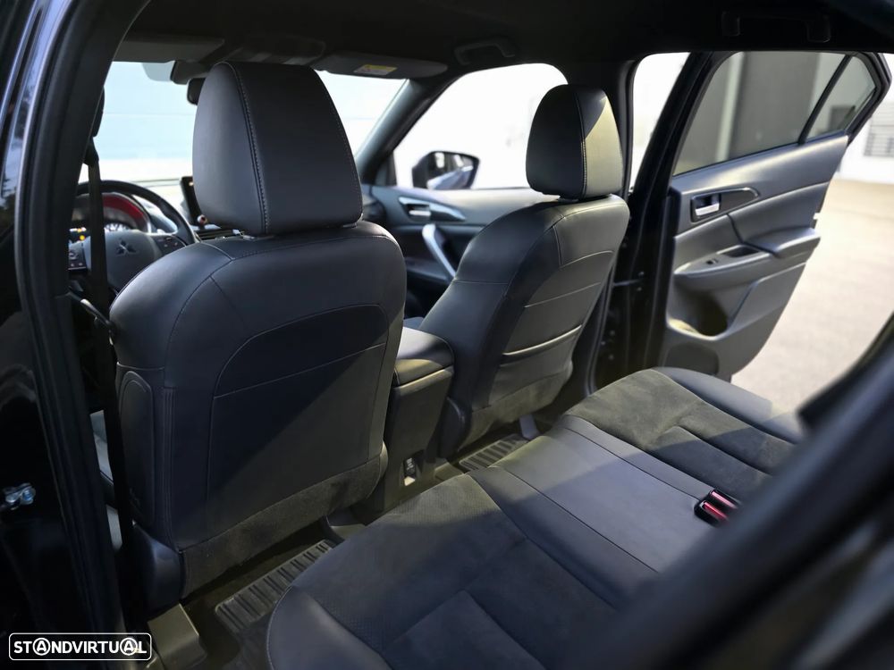 Mitsubishi Eclipse Cross 2.4 PHEV eMotion - 29