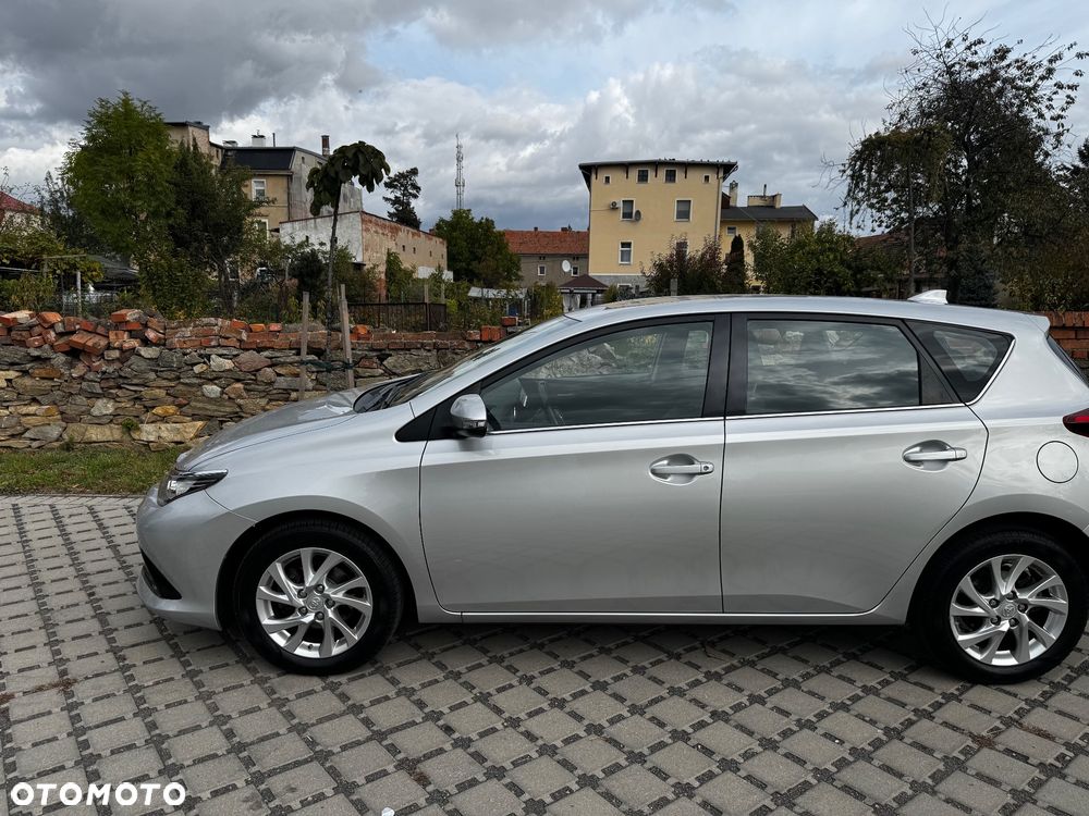 Toyota Auris 1.2 Turbo Comfort - 6