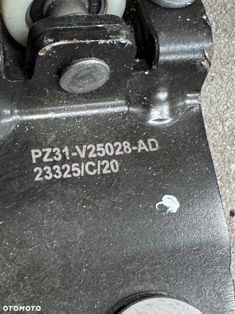 Rolki drzwi przesuwanych Ford Transit Custom MK2 - 2