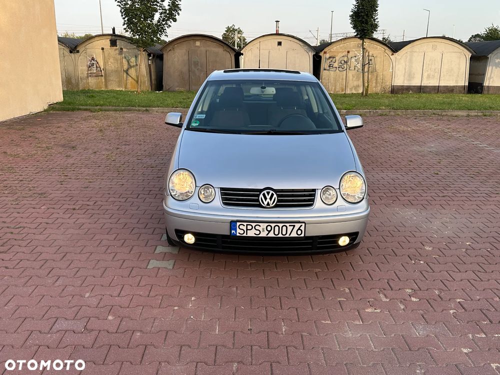 Volkswagen Polo 2004 photo 2
