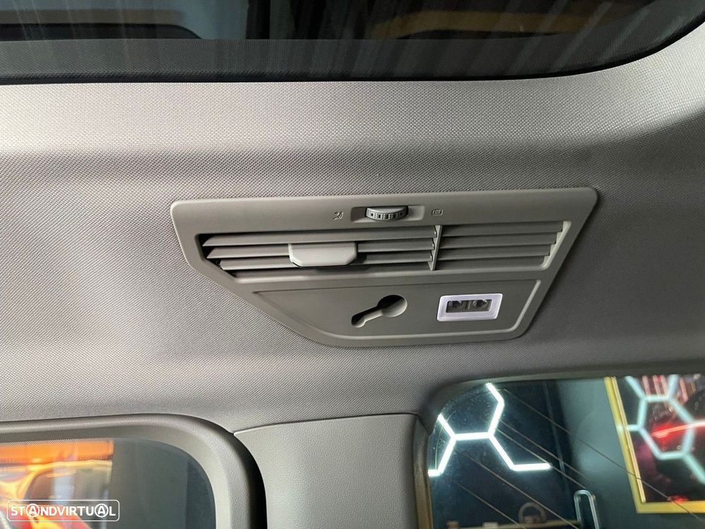 VW Multivan 2.0 TDI BM Comfortline DSG - 23