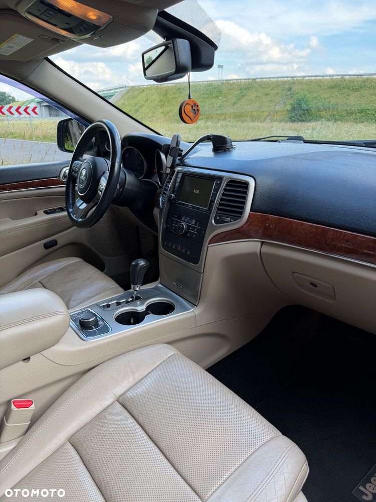 Jeep Grand Cherokee 5.7 V8 HEMI Overland - 23