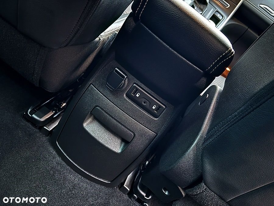 Renault Scenic ENERGY TCe 140 EDC LIMITED - 19