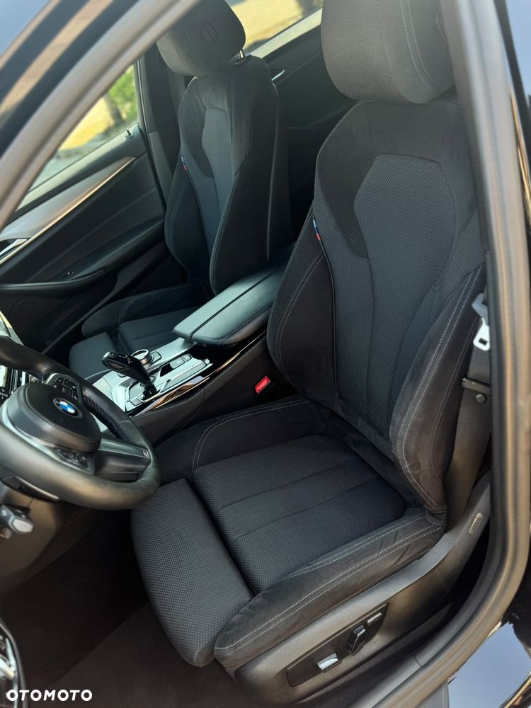 BMW Seria 5 520d xDrive M Sport sport - 11