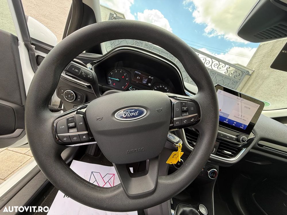 Ford Fiesta 1.1 S&S COOL&CONNECT - 13