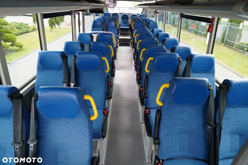 Iveco CROSSWAY / EURO 6 / DŁUGOŚĆ- 10,5 M / KLIMATYZACJA / - 29