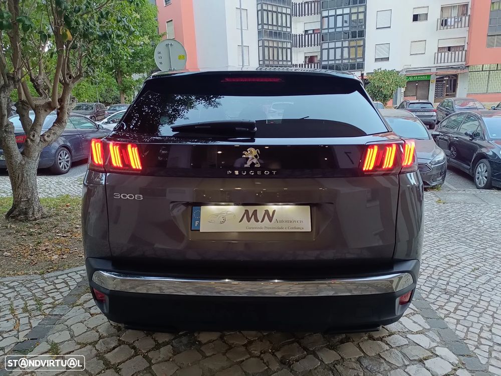 Peugeot 3008 1.2 Hybrid Allure e-DCS6 - 8